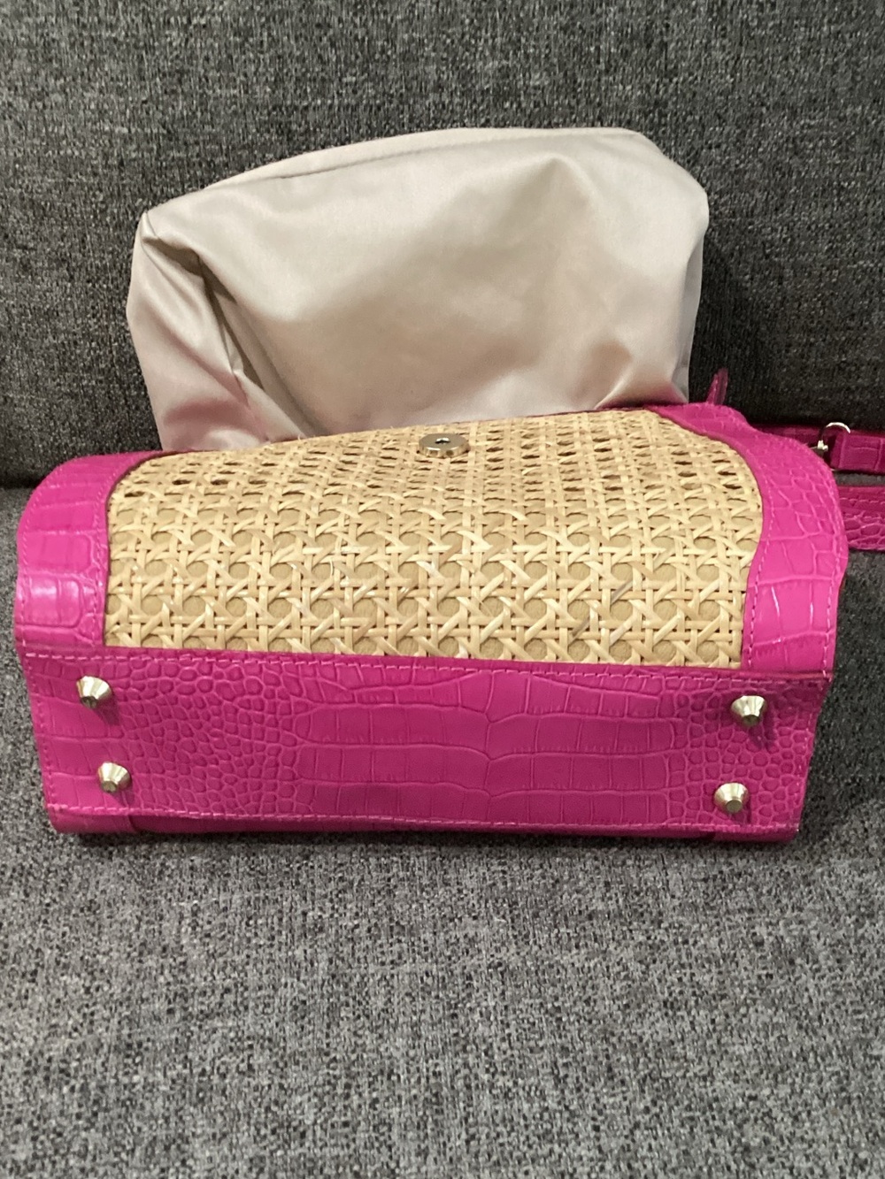 Maria Antonieta Pink Trim Woven Satchel with Detachable Strap - Picture 10 of 12